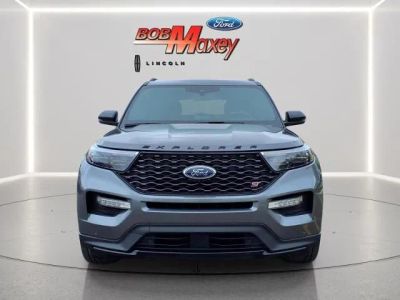 2024 Ford Explorer — side profile view