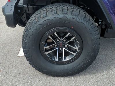 2026 Jeep Wrangler — photo 11 view