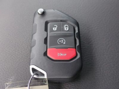 2026 Jeep Wrangler — photo 31 view