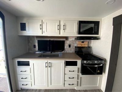2026 VENTURE RV SIENNA - Photo 15