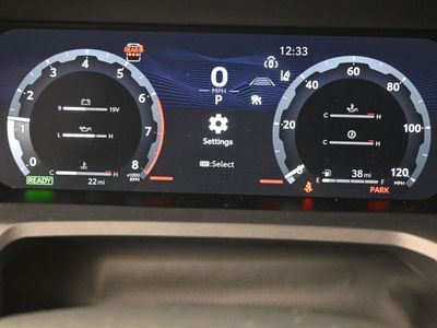 2025 Toyota 4Runner i-FORCE MAX TRD Off-Road i-FORCE MAX SUV - Photo 9