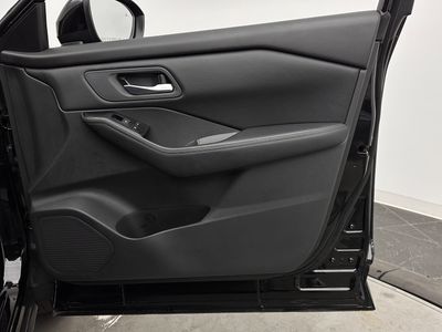 2025 Nissan Rogue - Photo 32