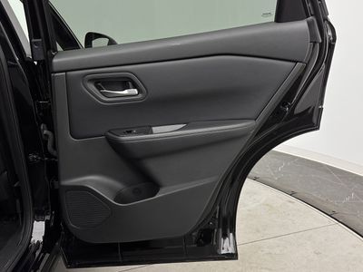 2025 Nissan Rogue - Photo 30