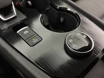 2025 Nissan Rogue - Photo 15