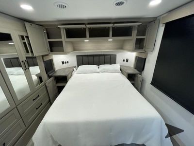 2025 Grand Design Momentum M-Class - Photo 61