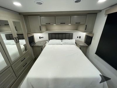2025 Grand Design Momentum M-Class - Photo 60