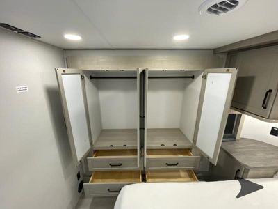 2025 Grand Design Momentum M-Class - Photo 63