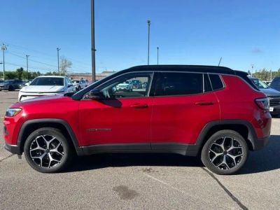 2025 Jeep Compass — detail view
