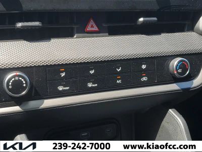 2025 Kia Sportage — photo 25 view