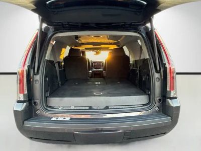 2017 Cadillac Escalade — photo 12 view