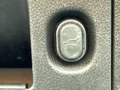 2017 Cadillac Escalade — photo 13 view