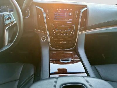 2017 Cadillac Escalade — photo 20 view
