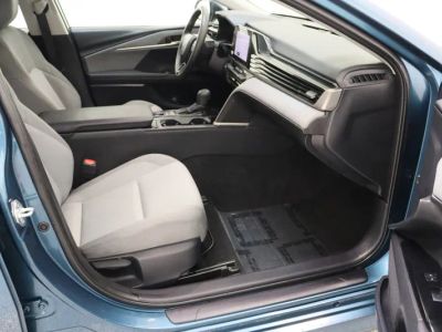 2025 Toyota Camry FWD - Photo 35