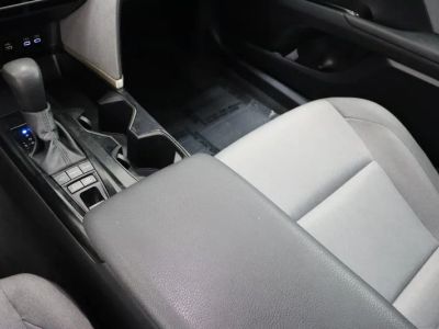 2025 Toyota Camry FWD - Photo 16