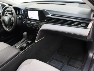 2025 Toyota Camry FWD - Photo 34