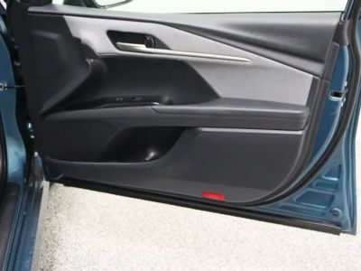2025 Toyota Camry FWD - Photo 33