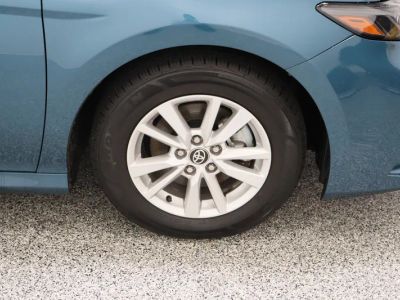 2025 Toyota Camry FWD - Photo 5
