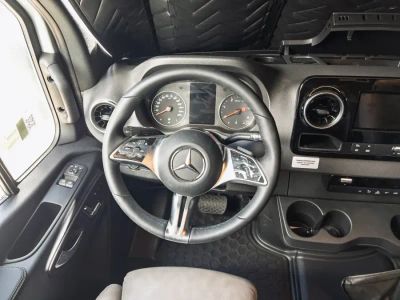 2027 Tiffin TIFFIN — interior view