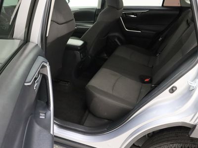 2025 Toyota RAV4 FWD - Photo 28