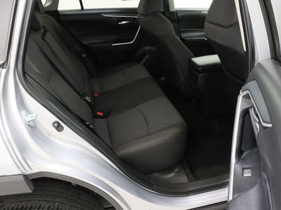 2025 Toyota RAV4 FWD - Photo 34