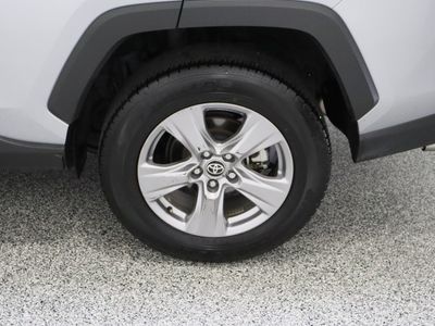 2025 Toyota RAV4 FWD - Photo 10