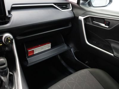 2025 Toyota RAV4 FWD - Photo 23