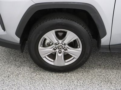2025 Toyota RAV4 FWD - Photo 11