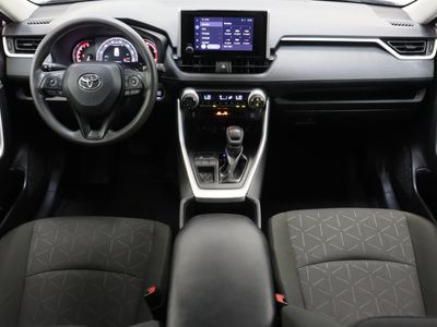 2025 Toyota RAV4 FWD - Photo 30