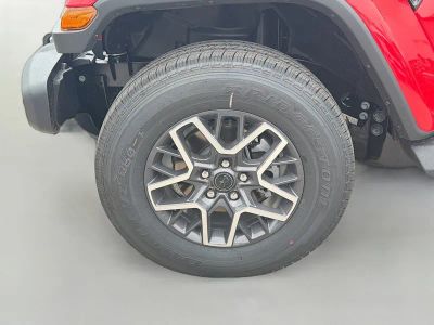 2026 Jeep Wrangler — photo 38 view
