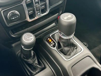2026 Jeep Wrangler — photo 27 view