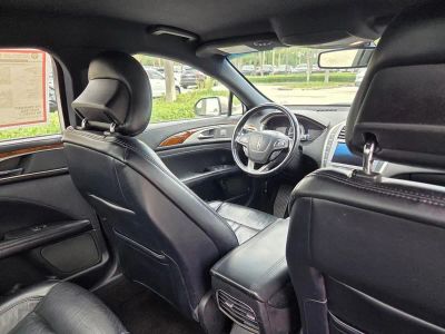 2019 Lincoln MKZ Hybrid — photo 32 view