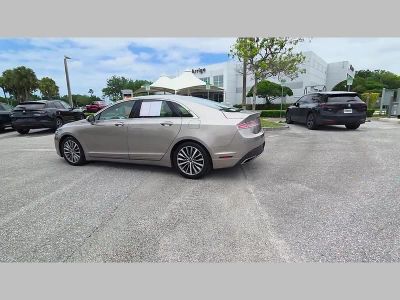 2019 Lincoln MKZ Hybrid — photo 47 view