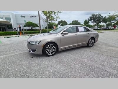 2019 Lincoln MKZ Hybrid — photo 50 view