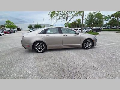 2019 Lincoln MKZ Hybrid — photo 36 view