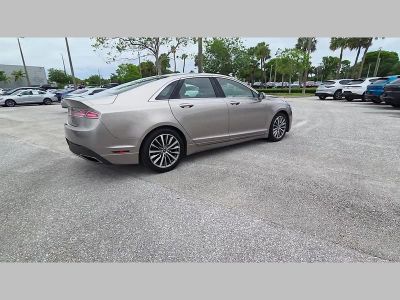 2019 Lincoln MKZ Hybrid — photo 39 view