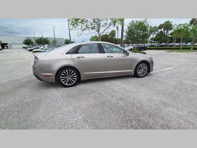 2019 Lincoln MKZ Hybrid — photo 37 view