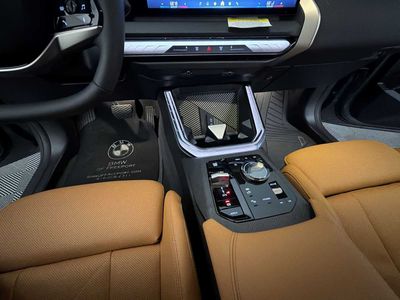 2025 BMW X3 30 xDrive — photo 18 view