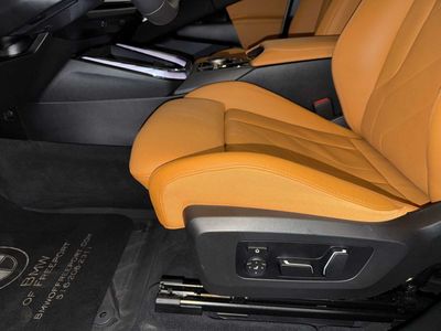 2025 BMW X3 30 xDrive — photo 10 view