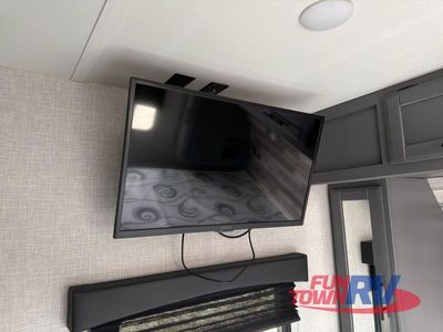 2023 CrossRoads RV Volante - Photo 19
