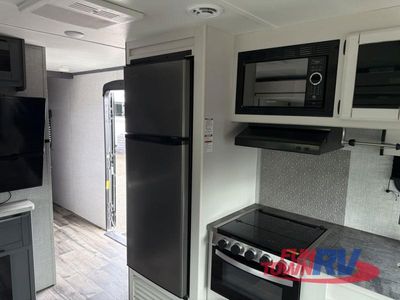 2023 CrossRoads RV Volante - Photo 12