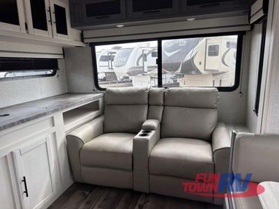 2023 CrossRoads RV Volante - Photo 16