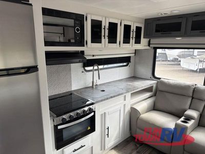 2023 CrossRoads RV Volante - Photo 9
