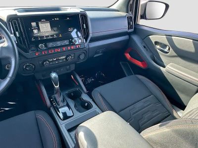 2025 Nissan Frontier — photo 21 view