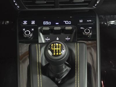 2026 Porsche 911 - Photo 19