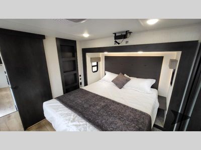 2026 Forest River RV Sabre - Photo 37