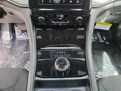 2026 Jeep Grand Cherokee — photo 16 view