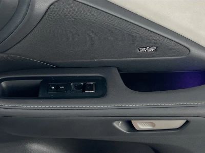 2024 Lexus TX — photo 28 view
