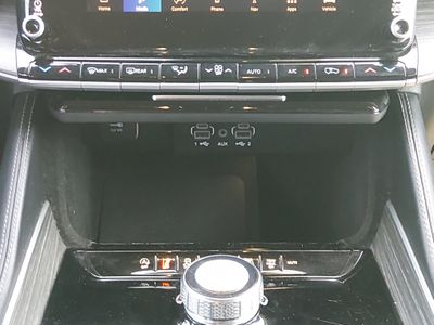 2024 Jeep Wagoneer L - Photo 13