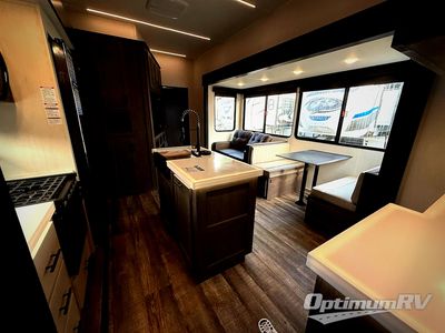 2025 Forest River Cherokee Arctic Wolf Suite - Photo 4