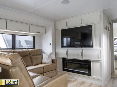 2026 Brinkley Model I - Photo 15